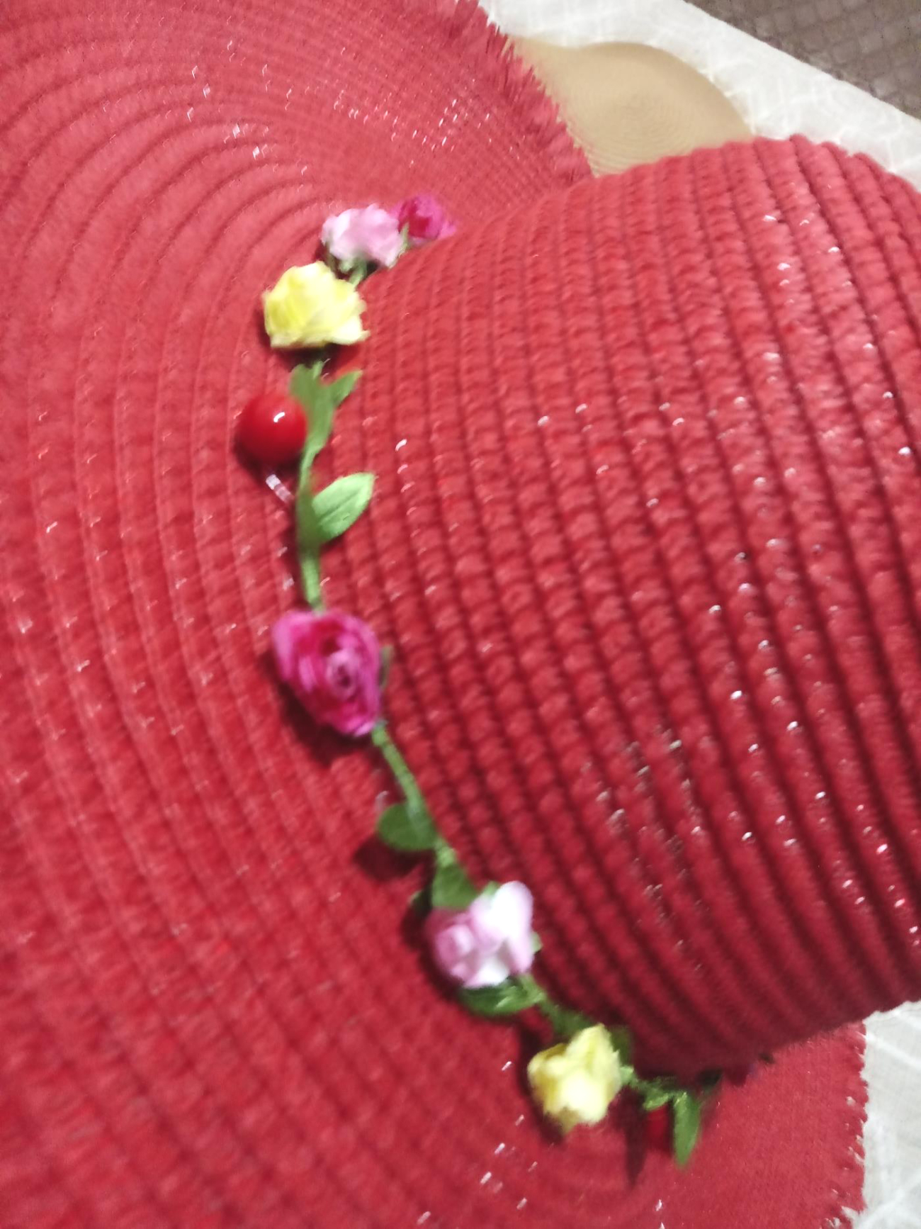 Chap&eacute;u de Praia Feminino Vermelho R$ 30,00